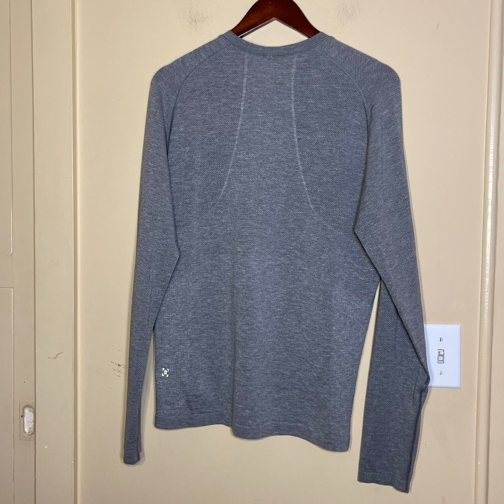 lululemon athletica Gray Long Sleeve Men's Shirt
